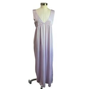 Vintage Interludes Light Lilac Purple Lace Nylon Full Sweep Night Gown Size L